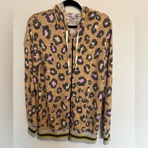 💕 Blumin light weight hoodie with pockets animal print Size S